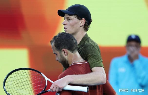 奥客网站-白卓璇吃油条落败王炸组合出局,卢宝丢盘晋级西大妈还是你大妈