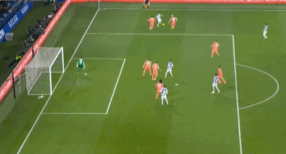 奥客网站-1-2！亚马尔助攻难救主，巴萨9连胜戛然而止，皇马重燃希望