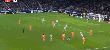 奥客网站-1-2！亚马尔助攻难救主，巴萨9连胜戛然而止，皇马重燃希望