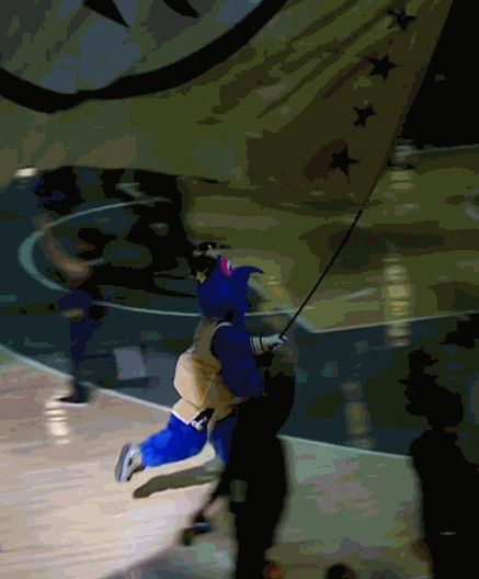 澳客官方网-活久见！湖人中锋海斯因推搡奇才吉祥物 被NBA无薪禁赛一场