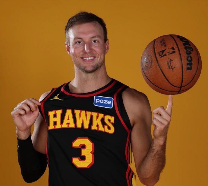 湖人老鹰2换1交易:文森特+次轮签换神射手肯纳德 将辅佐东詹