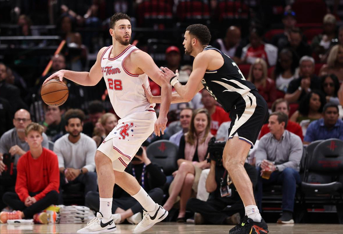 奥客网站-4连胜来到第5，火箭队有4个变化，一人可以重用，一招也能玩转|谢泼德|雄鹿|乌度卡|密尔沃基雄鹿队|休斯敦火箭队_新浪体育_新浪新闻